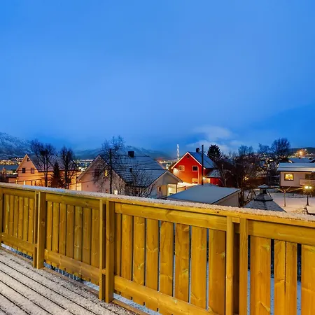 Charming Aurora I Terrace I Free Parking Leilighet